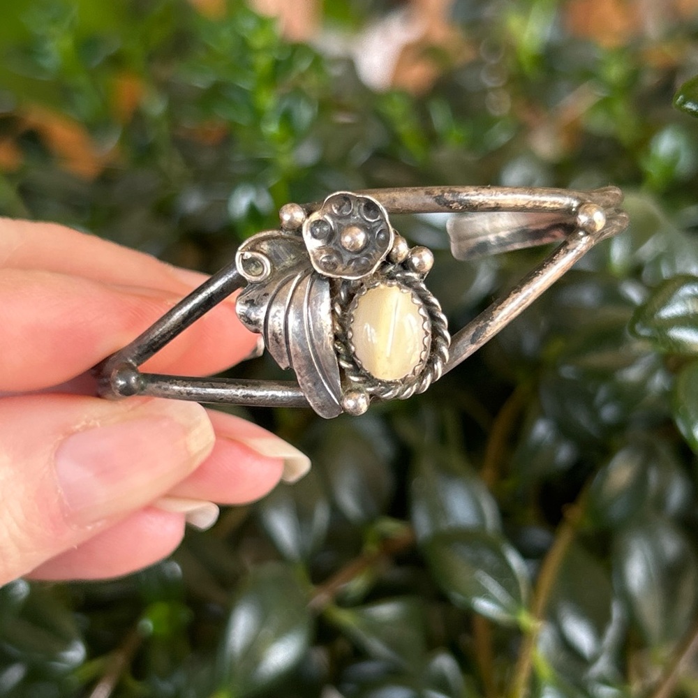 Vintage Native American Handcrafted Silver Cuff Bracelet